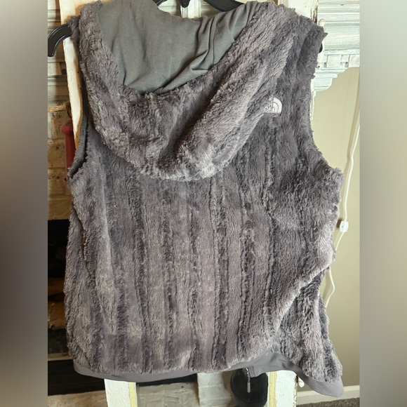 The North Face Charcoal Fleece Vest - Picture 8 of 9